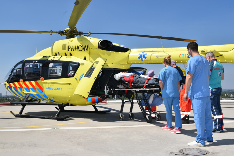 Die niederländischen Patientinnen und Patienten werden per Helikopter transportiert | © M.Kalwey/Bergmannsheil